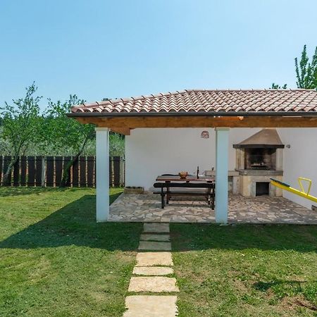 Spacious Four-Bedroom Villa Marija Klostar Exterior photo